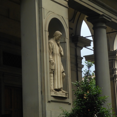 Machiavelli statue in Florence